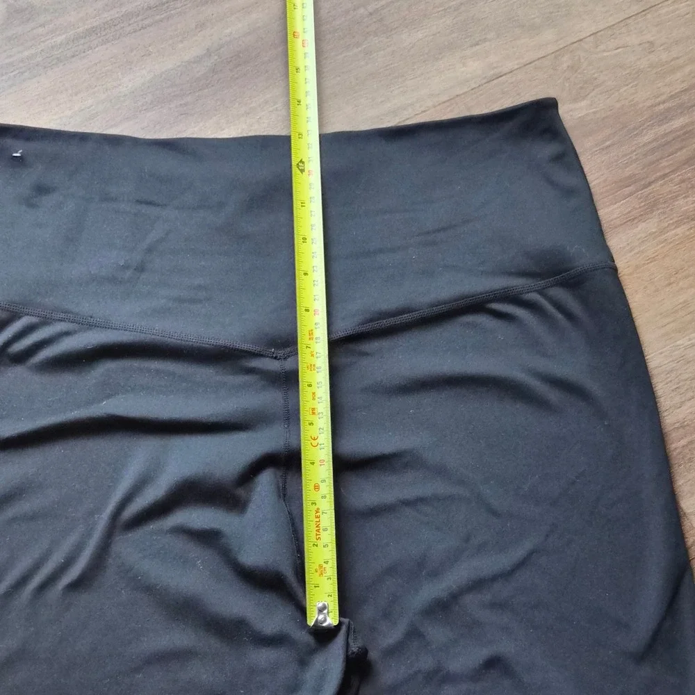 Nike Dri-FIT Womens High Rise Biker Shorts Black XL Athletic Yoga Gym Running